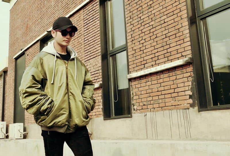 黄暁明のインスタグラム：「🍂」