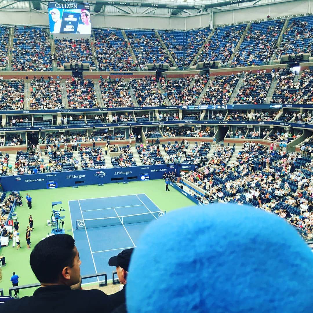 ROU [ルー]のインスタグラム：「スイス・インドア、錦織選手、惜しかった！ #5年ぶりの決勝 #チリッチは2014年の全米オープン決勝の因縁の相手 #この写真は全米オープン2016 #実はROU、観に行ってました #マレーにフルセットで勝ったすごい試合！ #nyc #keinishikori #andymurray #usopen2016 #theo #rou」