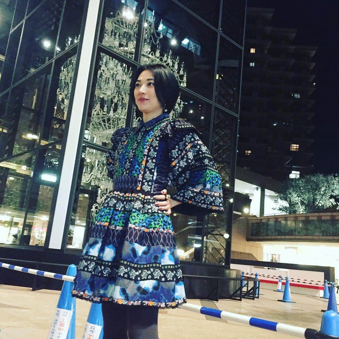 のインスタグラム：「買ったその日に最速で着る人 #kenzoxhm  #KENZO #H&M」