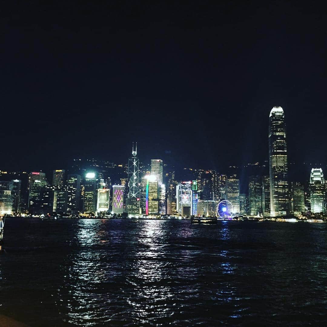 蒼山幸子さんのインスタグラム写真 - (蒼山幸子Instagram)「香港ナイト。いけてます。 明日はねごと初香港ライブ、やったるぞ。 #香港  #ねごと #animateextravaganza #musiczone」11月4日 22時52分 - sachiko_aoyama