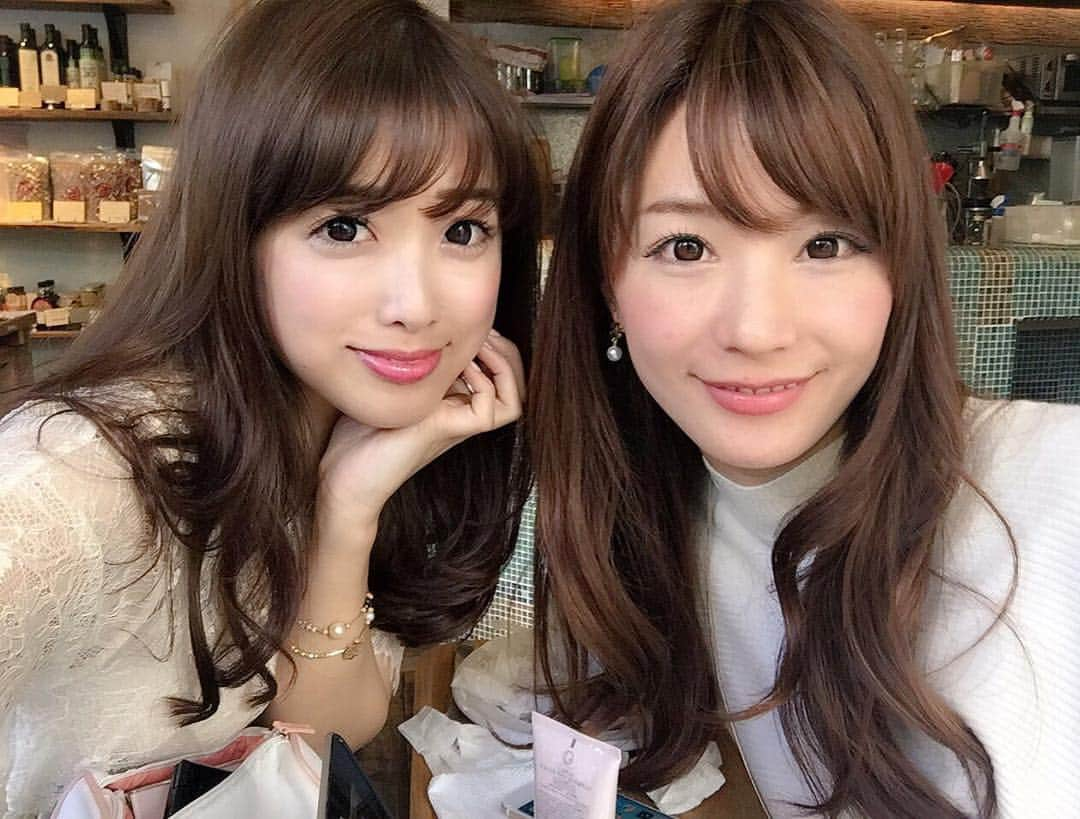 越馬千春さんのインスタグラム写真 - (越馬千春Instagram)「・ ・ この前撮影の時にゆきちゃんと♡ ・ ・ ・ ゆきちゃんもアフタヌーンティー好きで よく一緒に行きます☕️💓 ・ ・ そんな大好きなアフタヌーンティーについて 書いたのでコラム読んでみて下さいね♡ ・ ・ ブログから見れます😊 ・ ・ ・ ・ #afternoontea #アフタヌーンティー #teatime #千春の趣味 #撮影」11月5日 13時31分 - chiharukoshiba