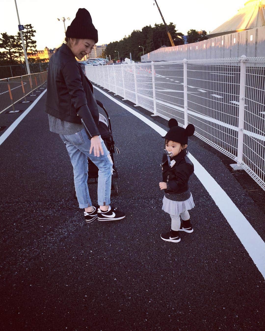 加織のインスタグラム：「むすめと🐭❤️」