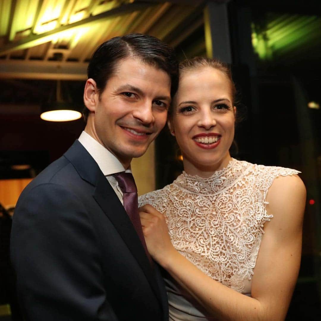 Ice Legends 2016のインスタグラム：「The duet continues off the ice as @mskostner and @slambiel have fun at the after party! Pure moment of friendship! Photo © Nobuaki Tanaka」