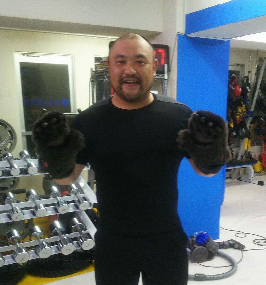 丸山ゴンザレスのインスタグラム：「熊手」