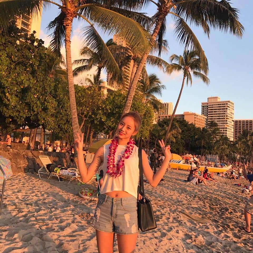 ヘリ さんのインスタグラム写真 - (ヘリ Instagram)「Aloha!」11月11日 18時29分 - hyeri_0609