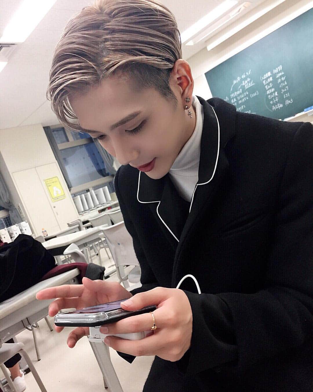 SAKUPANのインスタグラム：「🏫🎒🏫」