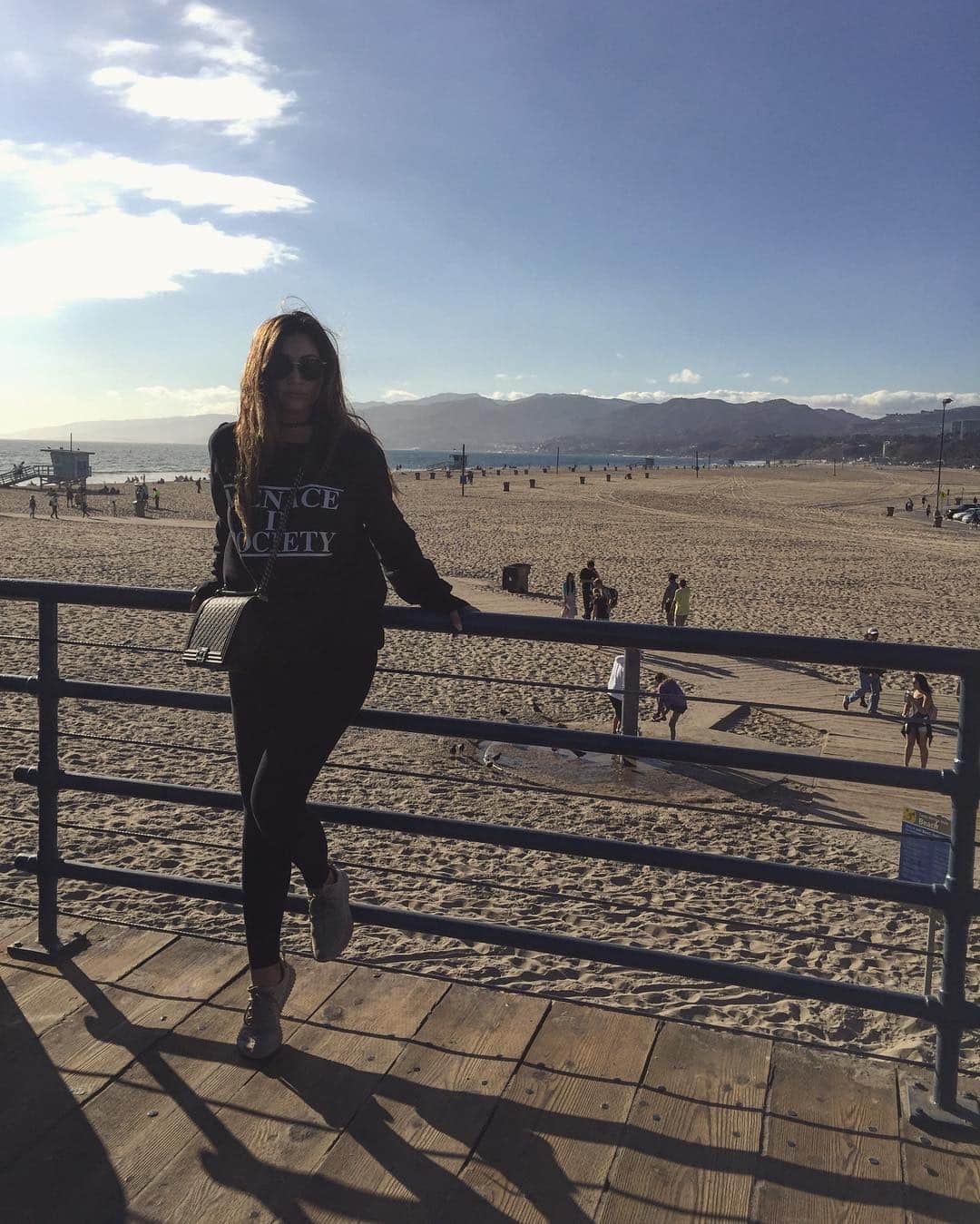 のインスタグラム：「Forgive me for being a dreamer」