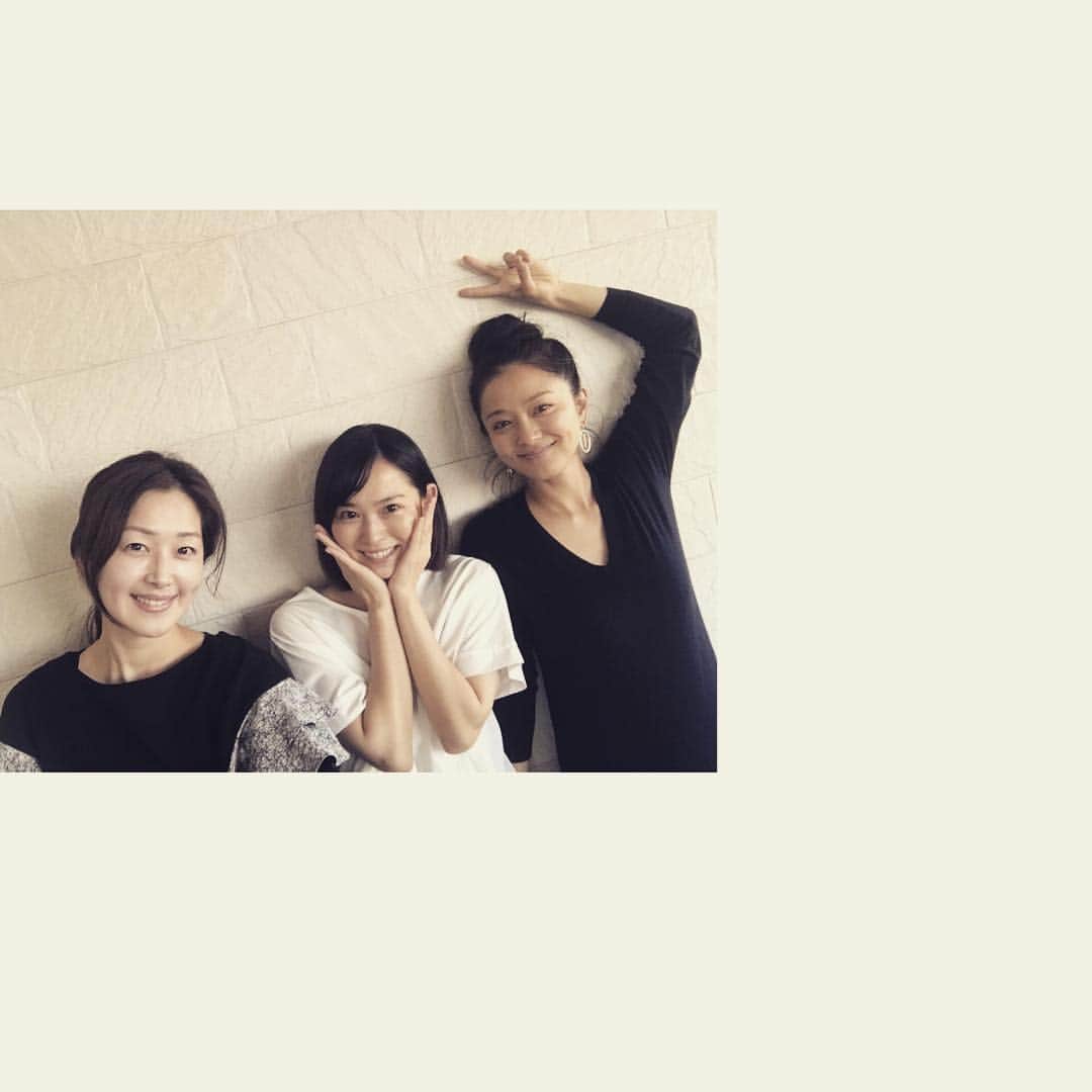 笛木優子のインスタグラム：「休日の午後。 天気も良し。 みなさん、良い日曜日を💓」
