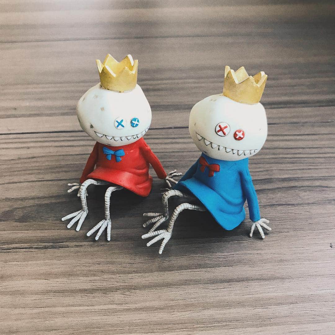 米津玄師のインスタグラム：「http://reissuerecords.net/goods/」