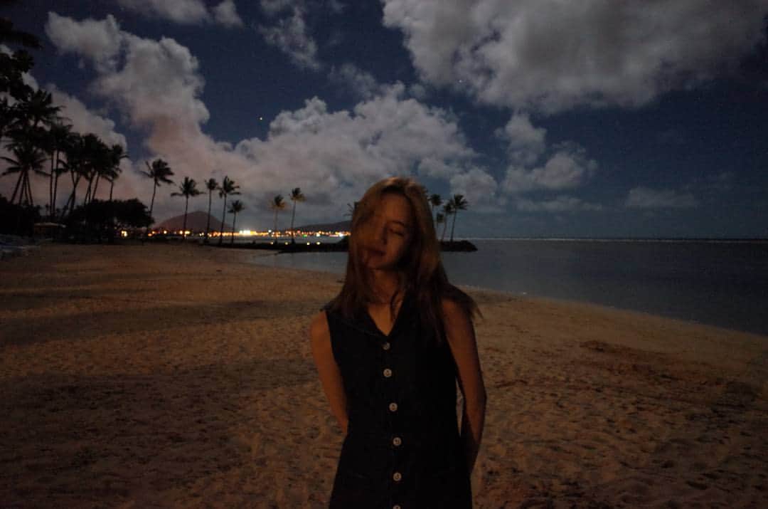 ヘリ さんのインスタグラム写真 - (ヘリ Instagram)「하와이는 밤에도 밝아요」11月15日 2時12分 - hyeri_0609