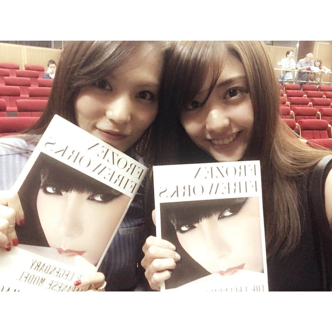 はねゆりのインスタグラム：「田野アサミちゃんと、観に行った 山口小夜子「氷の花火」がアップリンクのサイトで見れるらしい！2/8までとかかいてあったかな？ とにかくとにかく、特に話題女の子には観て欲しい！！ https://vimeo.com/ondemand/uplinkcloud024  #山口小夜子#氷の花火」