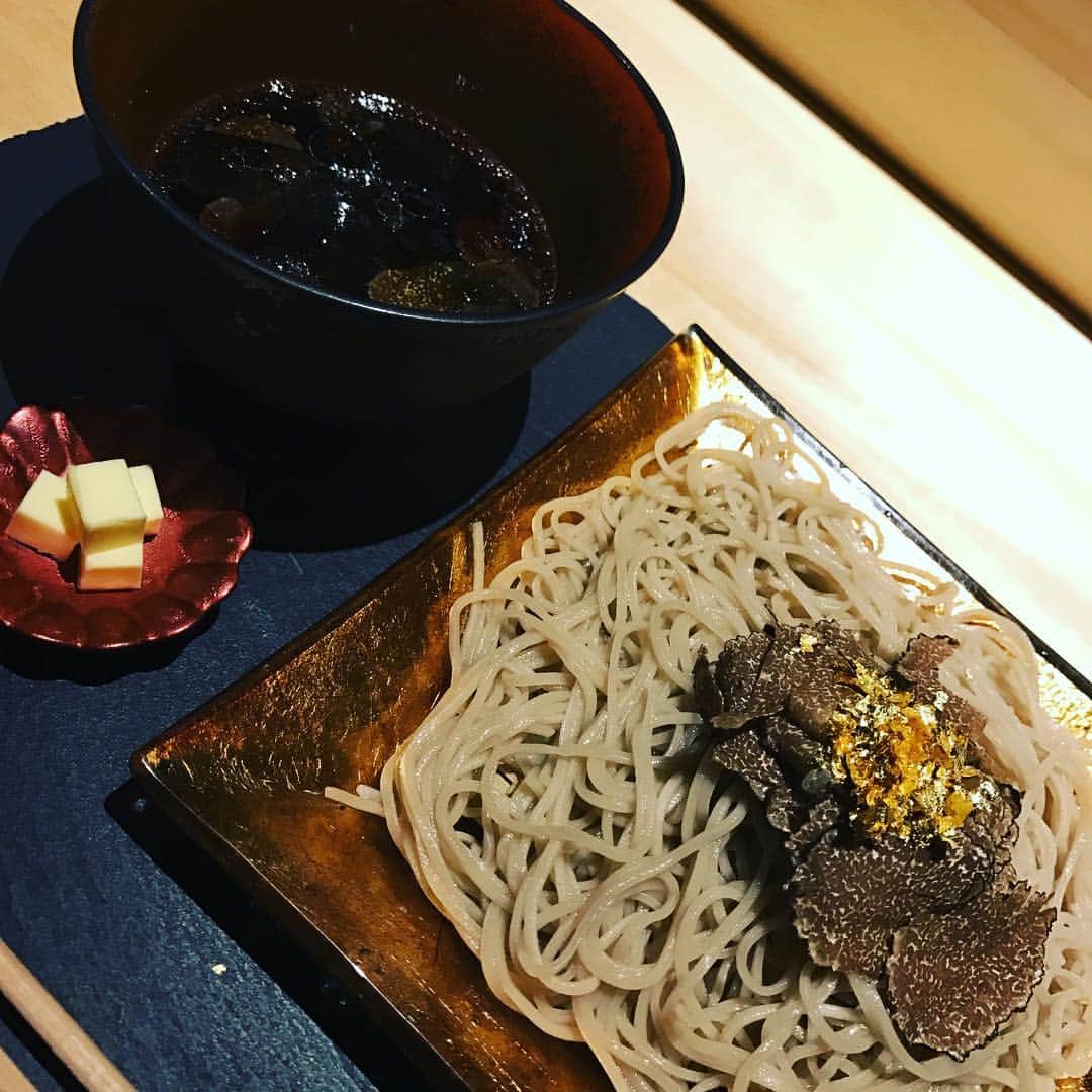 鈴木紗理奈のグルメインスタ