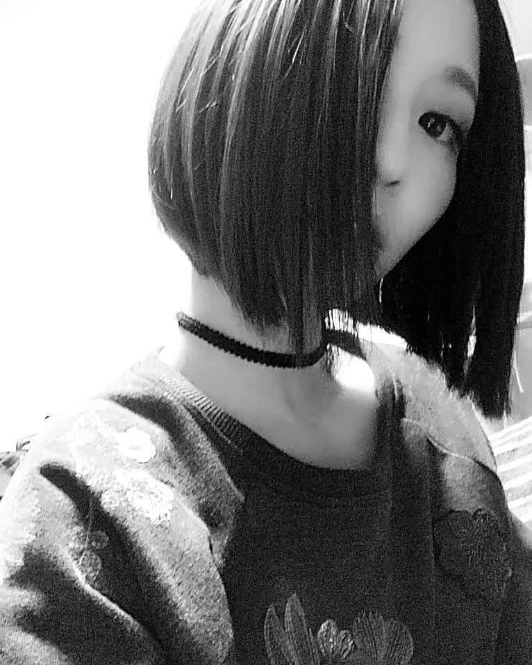 水樹りさのインスタグラム：「Good morningღ☀🌈❤🌈」