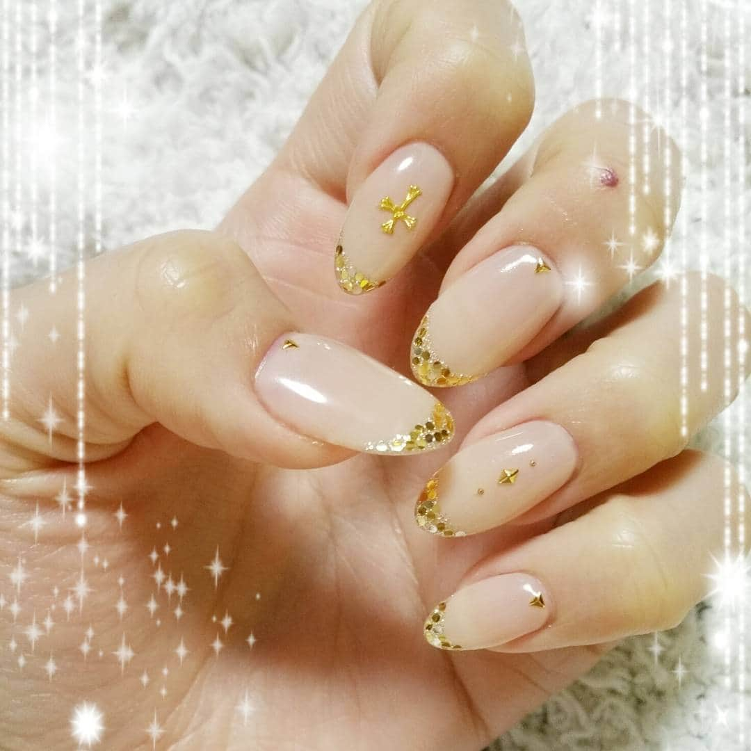 水樹りさのインスタグラム：「🆕💅💎✨ #esnail #newnail #指 に#血まめ #笑」