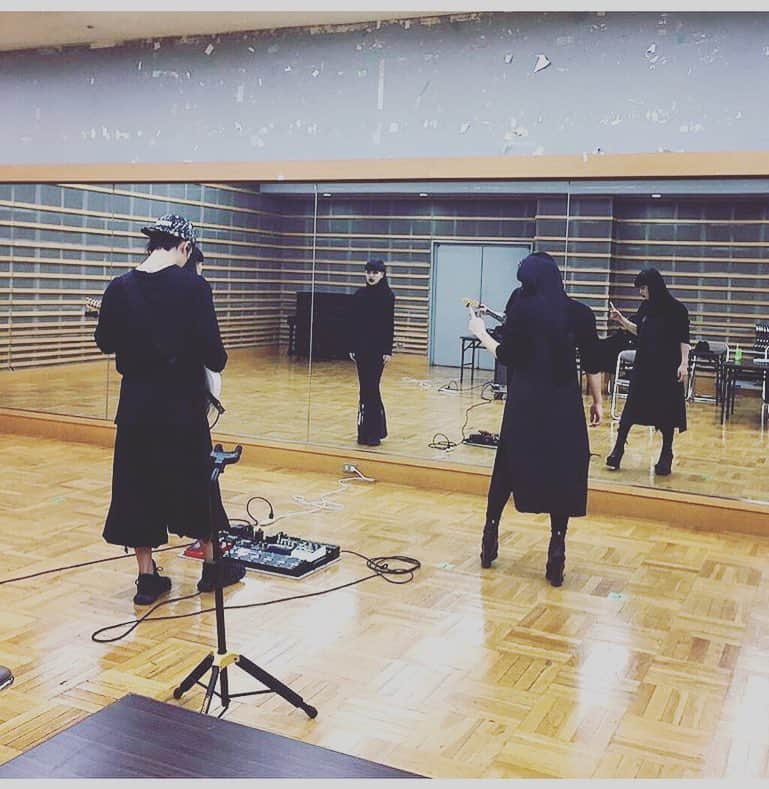 Aya Satoさんのインスタグラム写真 - (Aya SatoInstagram)「▪️▪️▪️ ‪#FNS歌謡祭 #MIYAVI #AyaBambi‬」12月13日 22時29分 - ayasato_official
