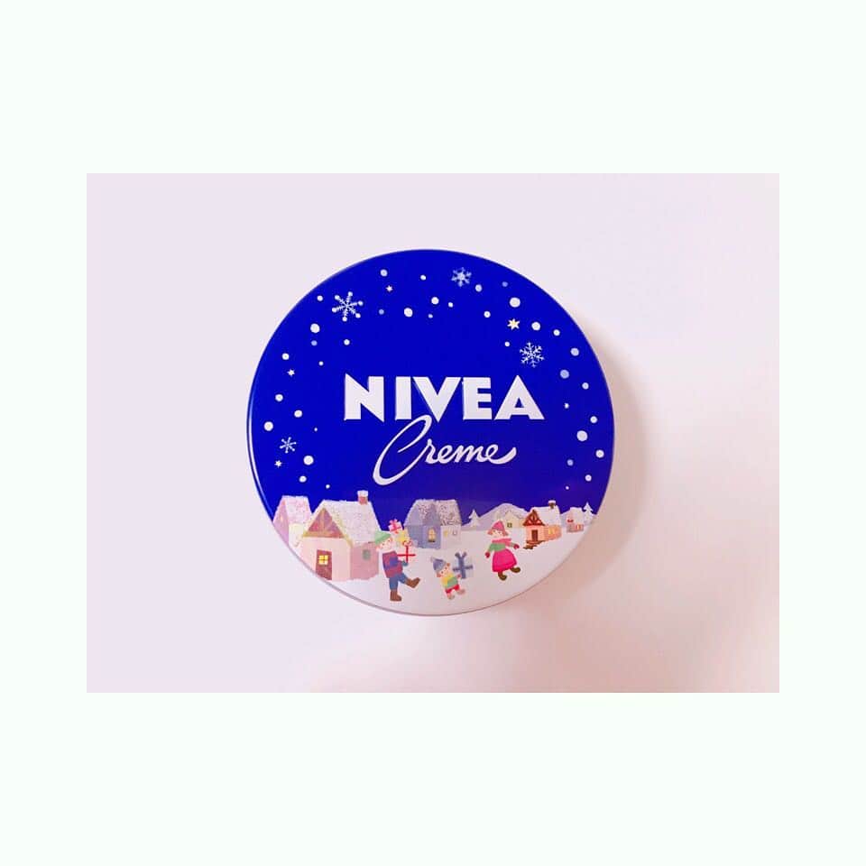 渡辺優奈さんのインスタグラム写真 - (渡辺優奈Instagram)「#NIVEA#青缶 乾燥の季節💦」11月20日 12時21分 - una__0106_