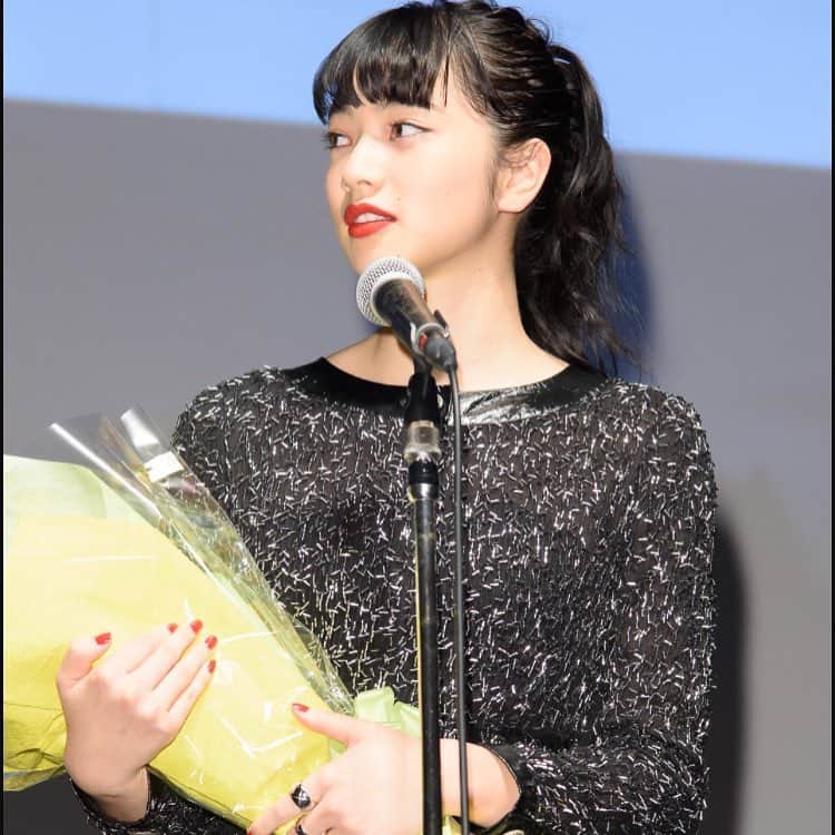 小松菜奈のインスタグラム：「#小松菜奈 #nanakomatsu #TAMA映画賞 #最優秀新進女優賞」