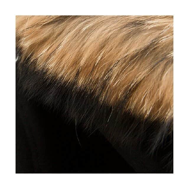ドマのインスタグラム：「Winter #aw17 #fur #furcoat」