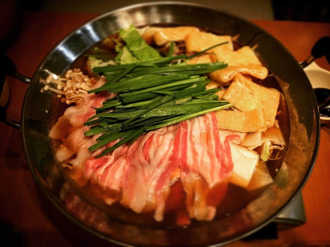 加織のインスタグラム：「パパお手製、実家の特製ダレちゃんこ🍲やみー❤️ ちゃんこは実家のがいちばん好き❤️❤️」