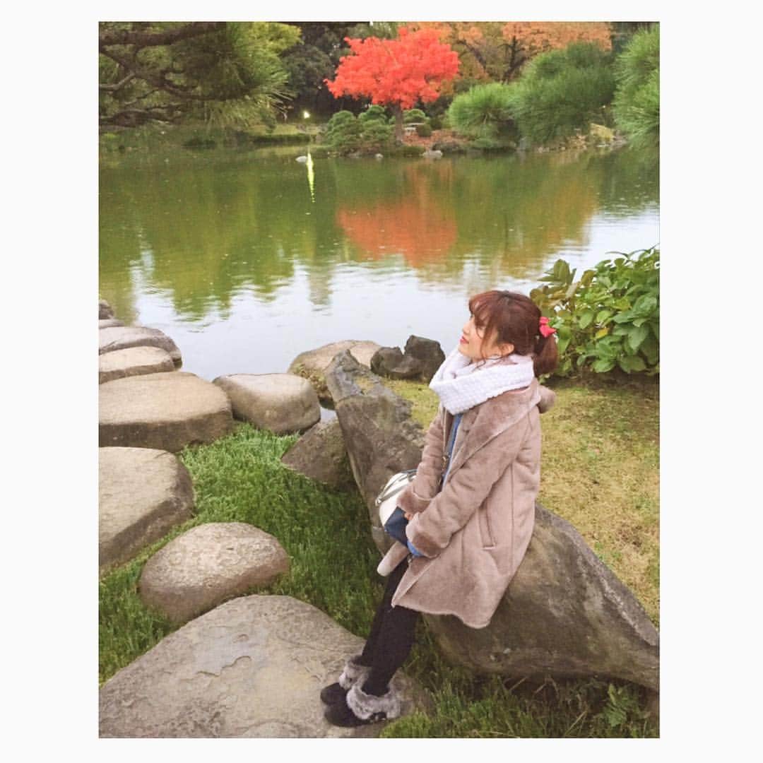 和田彩花のインスタグラム：「蔵前のカフェでランチした後は、紅葉を観に清澄白河の庭園へ🍁  1日楽しかったから、また明日から仕事がんばるぞー✨  #蔵前  #シエロイリオ  #清澄白河  #清澄庭園  #紅葉  #カフェ  #カフェ巡り  #美容師の休日」