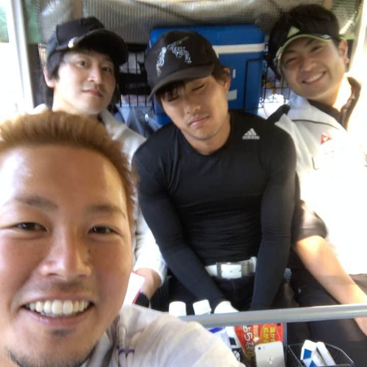 岡田雅利のインスタグラム：「ゴルフさいこーにたのしいでーーす！！頑張ってますよー( ͡° ͜ʖ ͡°)笑笑 #森林公園ゴルフクラブ #岡田雅利  #金子侑司 #水口大地 #森内寿春さん」