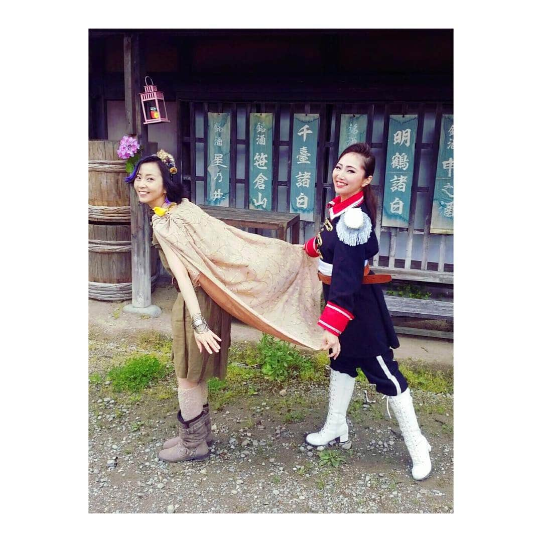 木南晴夏さんのインスタグラム写真 - (木南晴夏Instagram)「姉妹共演の夢、実現。 #勇者ヨシヒコと導かれし七人  今後とも姉妹共々よろしくお願いします。 そんな姉の出演する『ミス・サイゴン』は 本日、東京公演千秋楽。 おめでとうございます。」11月23日 11時03分 - kinamitopan