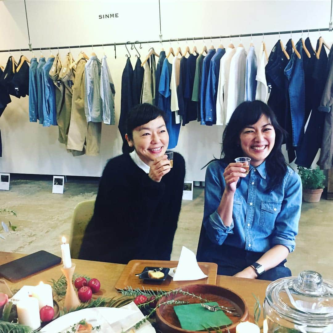 板谷由夏 さんのインスタグラム写真 板谷由夏 Instagram 本日1番目のお客様は小林聡美さんでした 聡美さん ありがとうございます マダム うれしかったよ Sinme 11月25日 0時01分 Yukaitaya