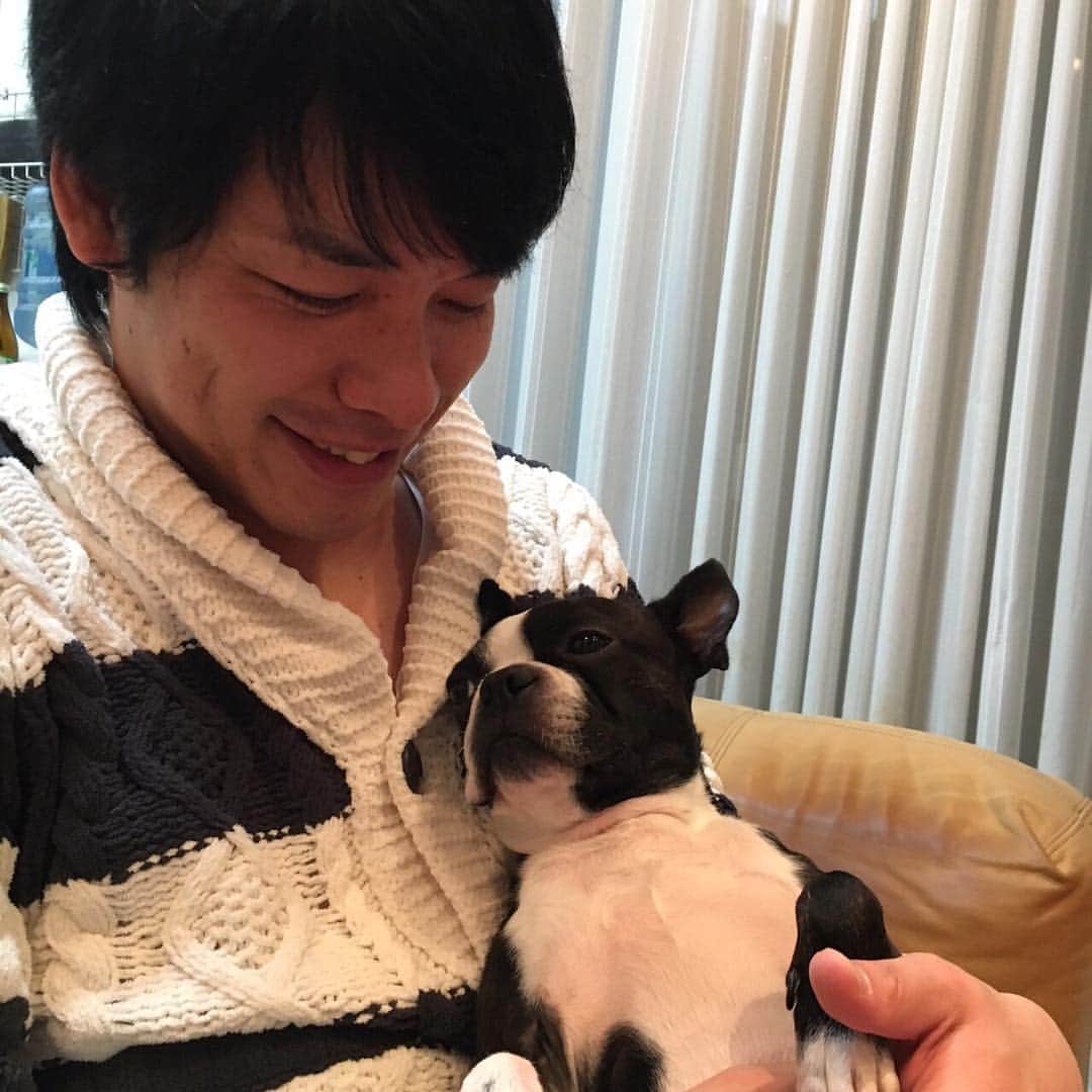 川島明のインスタグラム：「えらそうに。」