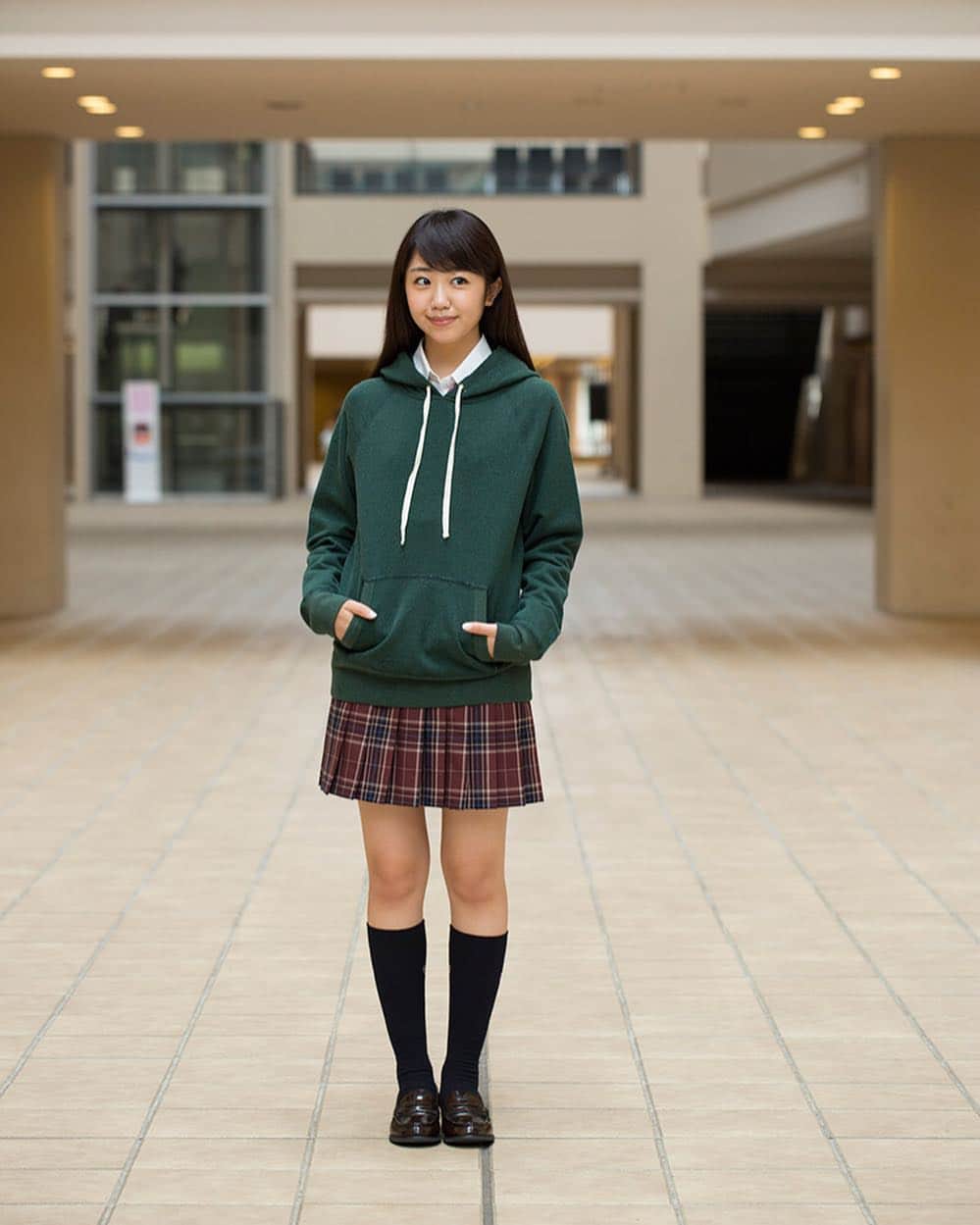 制服専門店conomiさんのインスタグラム写真 制服専門店conomiinstagram パーカー 6 900円 税 スカート 9 800 税 ワイシャツ 3 800 税 Ootd Outfit Coordinate Conomi 制服 コーデ 制服コーデ 高校生 中学生 学校 Coordinate Fashion ファッション