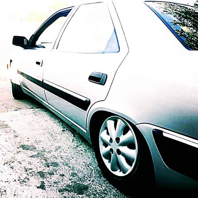AZのインスタグラム：「#xantia #سيتروين #سيتروئن #زانتيا #سيستم @saman_fakhr」