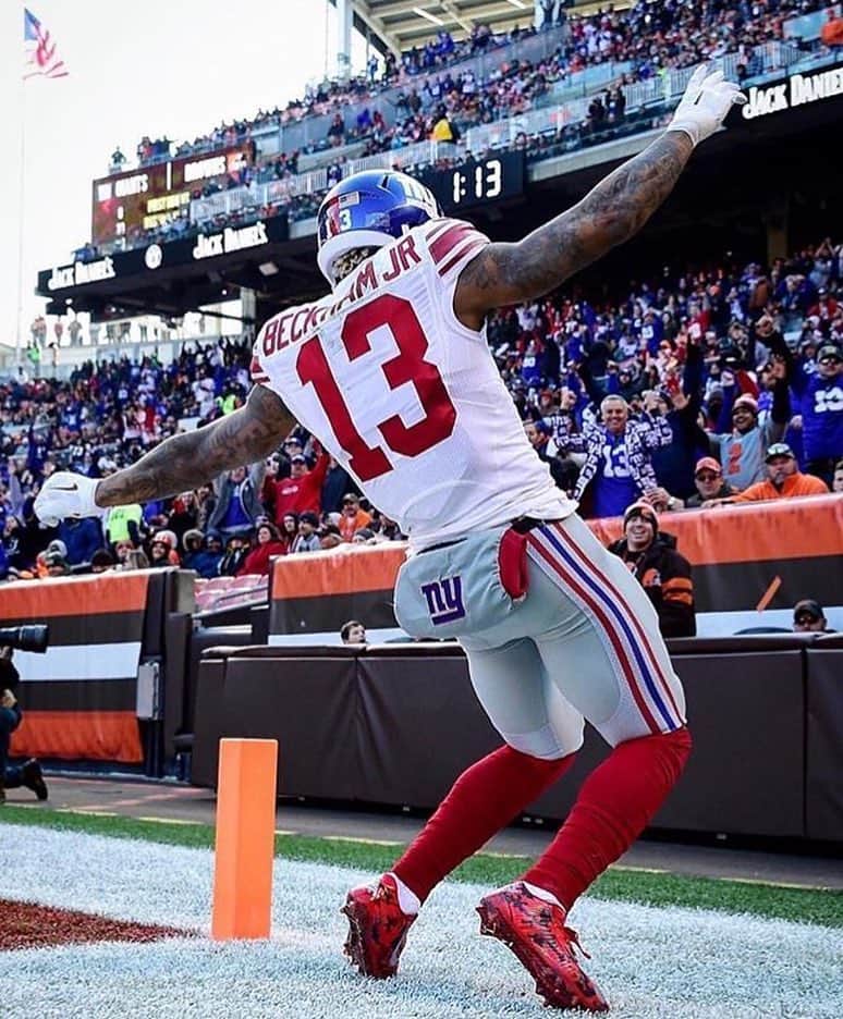オデル・ベックハン・ジュニアのインスタグラム：「90 yards , 2 touchdowns ! 🤑 #obj #nyg」
