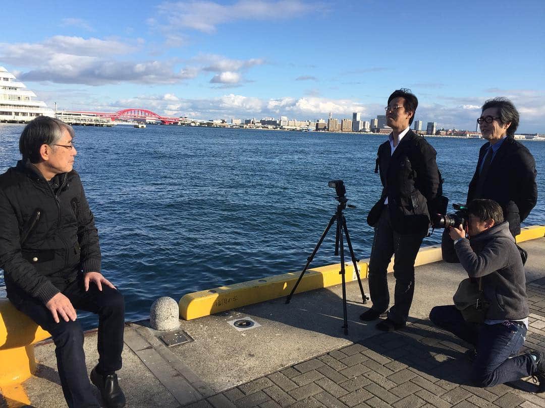 松本隆さんのインスタグラム写真 - (松本隆Instagram)「神戸新聞の取材を受けた。港で撮影。」11月29日 15時15分 - takashi_matsumoto_official