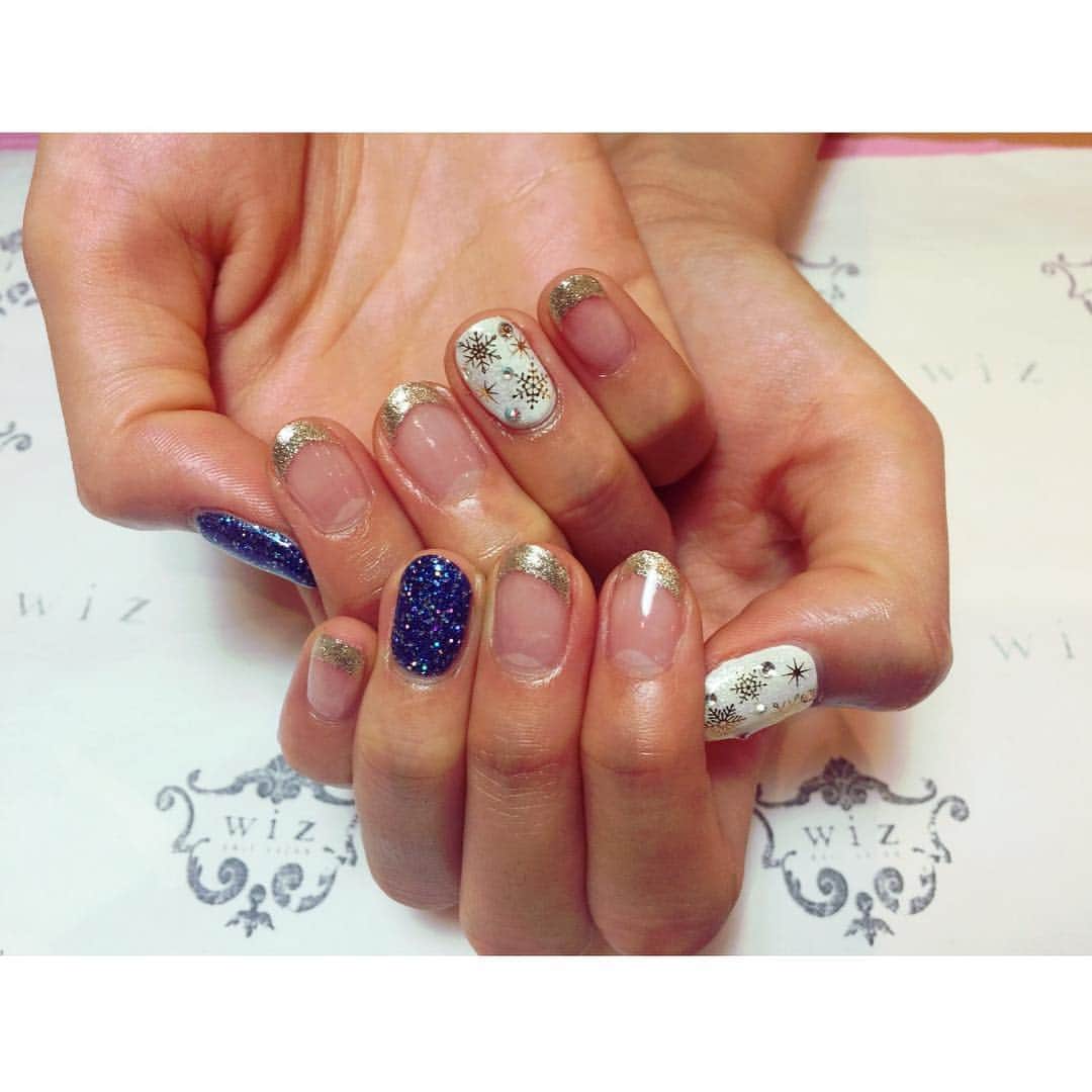 岩﨑名美さんのインスタグラム写真 - (岩﨑名美Instagram)「nail change💅💅💋 #nail #winternails #❄︎ #wiznail #shinjuku #💅 #☃️」11月29日 23時13分 - nami_iwasaki