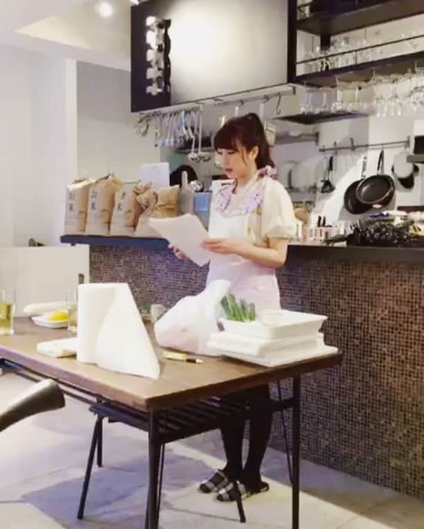佐倉知里のインスタグラム：「. 撮っててくれた♡ snowで♡ . #お料理教室 #先生 #トナカイ」
