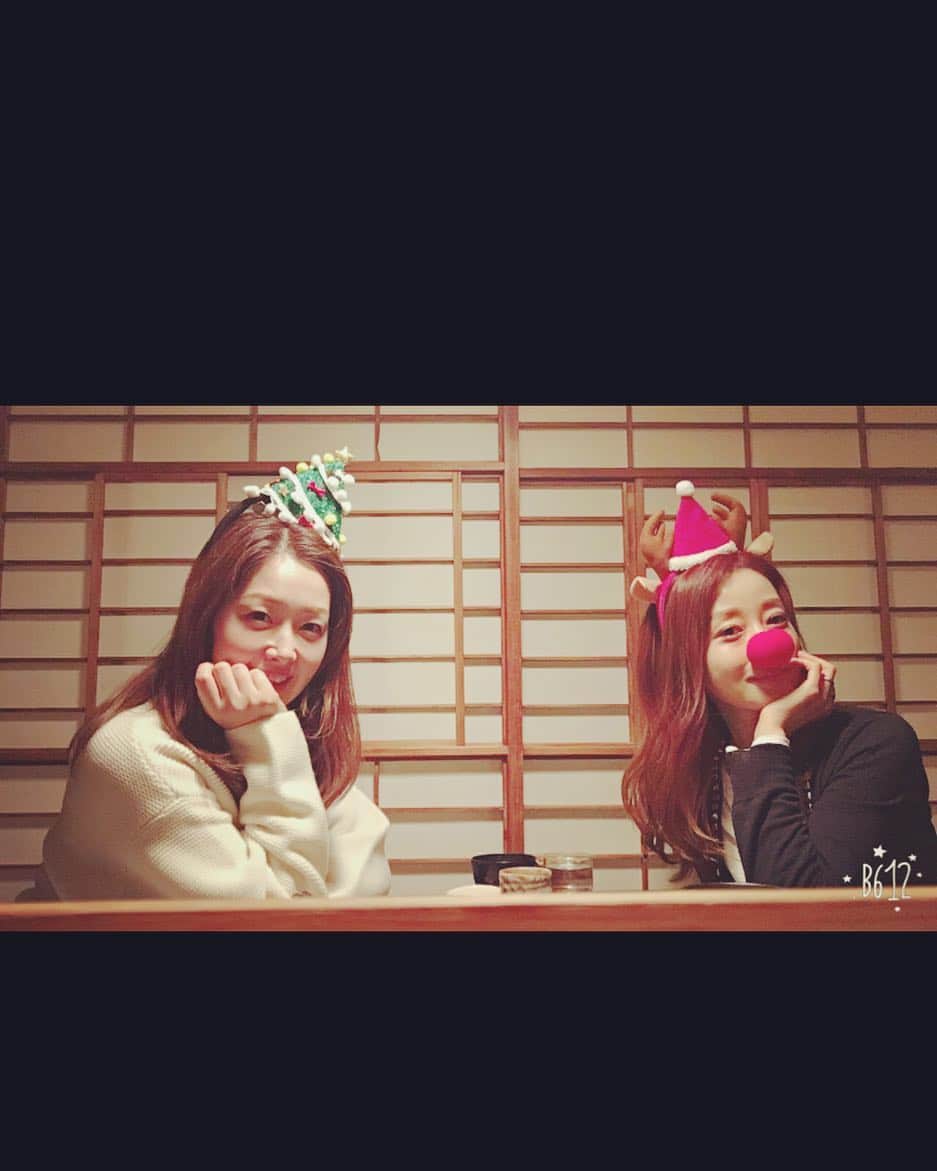 笛木優子のインスタグラム：「もう12月。。。💫🌟 クリスマス🎅🎄雰囲気出してみたよ笑🤗 尊敬するユンソナ オンニと💖」