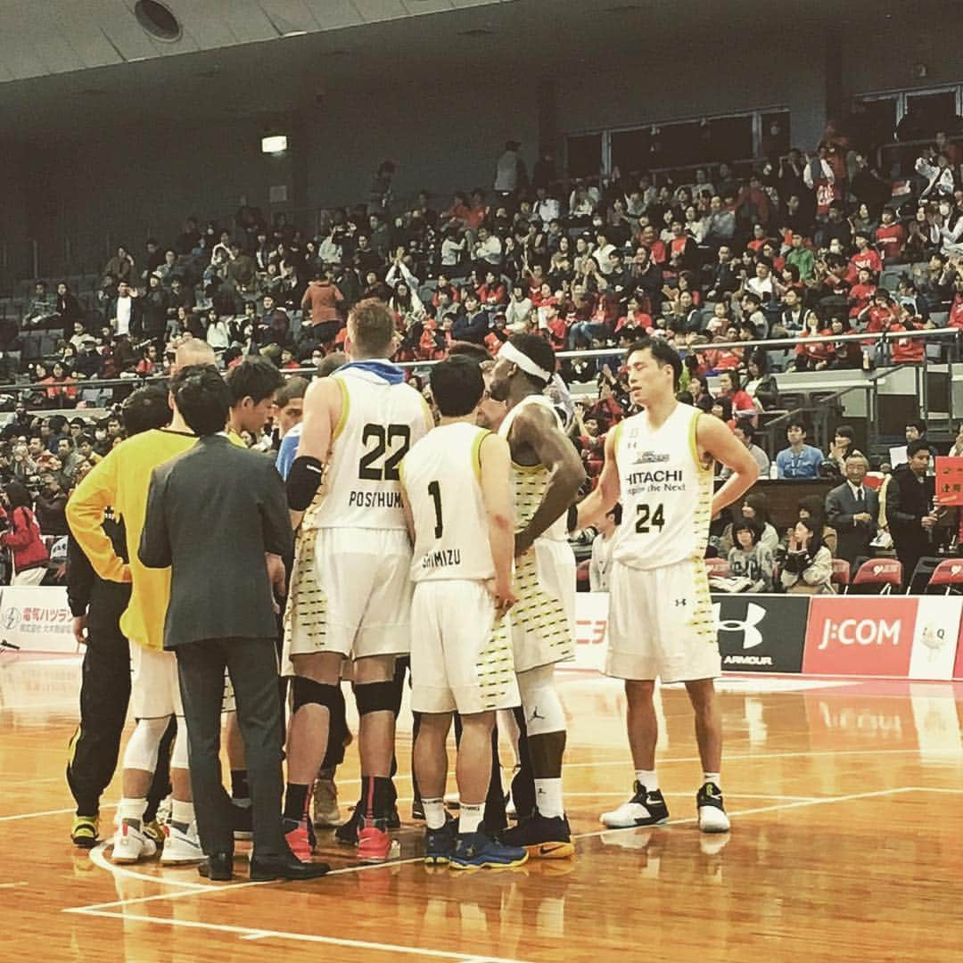 酒井泰滋のインスタグラム：「こういう時こそチーム一丸でな。 今日は頼むよ！！ vs千葉ジェッツ #bリーグ #サンロッカーズ渋谷  #SR渋谷 #sunrockers  #千葉ジェッツ  #今日もスポナビ観戦やー」