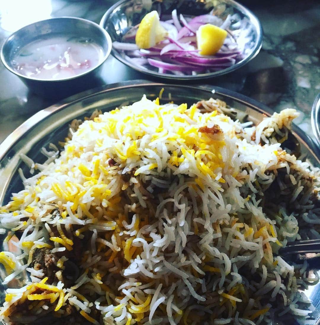 木下あゆ美さんのインスタグラム写真 - (木下あゆ美Instagram)「インドカレーが食べたい！🇮🇳と調べて来たら、なんだかとっても変わったカレーが出てきた。ビリヤニというらしく、メニューはコレのみ。ドライカレー的な感じ。イメージとは違ったけど、息子も私も美味しく頂きました😁  #ビリヤニ #本格インド料理 #暑い夏に食べたい  #香辛料たっぷり #2歳児でも食べられる」12月4日 16時35分 - ayumi_kinoshita13121982