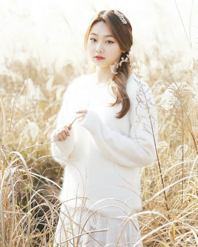 Kang Minaのインスタグラム：「[#미나] 161204 #gugudan 의 귀염둥이 미나의 생일을 진심으로 축하합니다! HAPPY BIRTHDAY TO #MINA #구구단 #MINADAY」