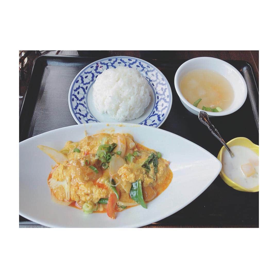 高橋愛さんのインスタグラム写真 - (高橋愛Instagram)「ここの シーフードのカレー卵炒め 絶品なんす。 #ロータスラウンジ #thaifood」12月5日 13時49分 - i_am_takahashi