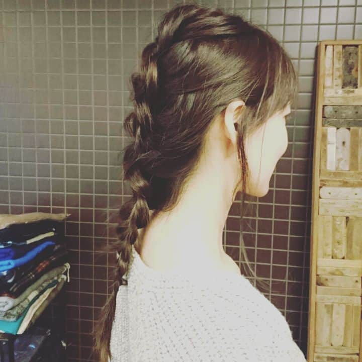 森口瑤子さんのインスタグラム写真 - (森口瑤子Instagram)「おはようございます～。 #hairstyle #編み込み #うん、自分じゃ出来ないね。 #動画up #実現出来るか？ #(￣▽￣;) #morning #happyday #wella2+1」12月5日 7時05分 - yokomoriguchi_official