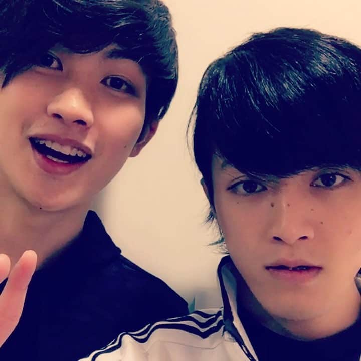 のインスタグラム：「本日も劇場でお待ちしてます。19時半開演です。 #あ動画です  #川上将大」
