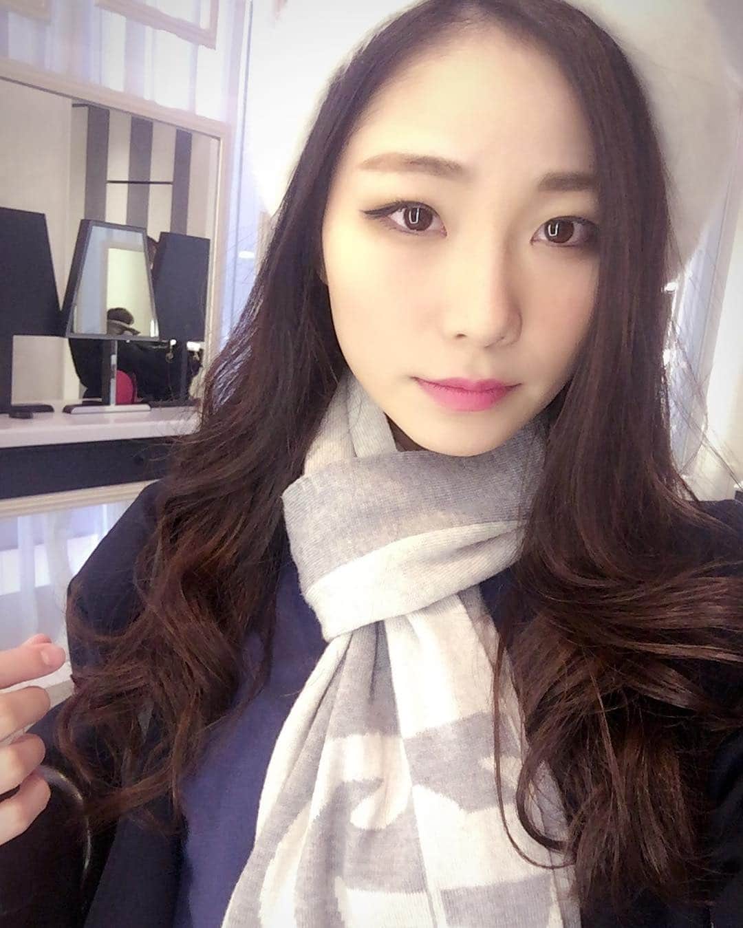 永吉令奈のインスタグラム：「#永吉令奈 #ミスユニバース2017神奈川セミファイナリスト  ープロフィールー  舞台を中心に女優、ダンサーとして活動のほか、自身のブランドを立ち上げファッションデザイン、アクセサリー販売なども行っている。 特技は格闘技。」