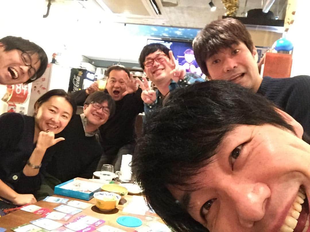 川島明のインスタグラム：「『84』にて天津向と若井おさむと橋本さんとボードゲーム「街コロ」開発部の皆さんと。楽しい夜でした。」