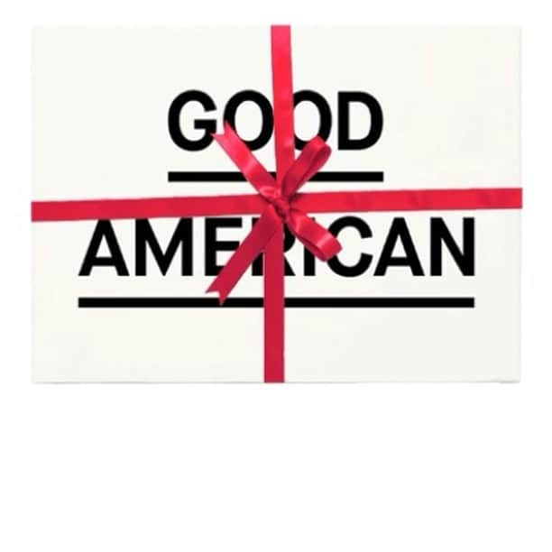 カーダシアン家のお騒がせセレブライフのインスタグラム：「Win $500 @goodamerican gift card for you and a friend! Nominate a loved one who has been a GOOD AMERICAN this year!! Go to GoodAmerican.com to enter.」