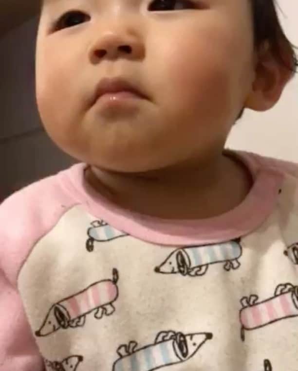 大野果奈のインスタグラム：「さらちゃん大爆笑(((o(*ﾟ▽ﾟ*)o)))♡ この動画たまらん❤️ 何回も見てられる〜(*´∀｀*)」
