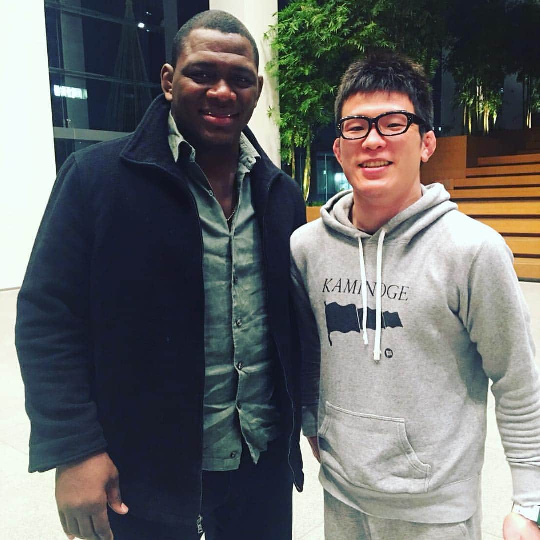 青木真也のインスタグラム：「レスリングオリンピック3連覇のミハインロペスさん。3 time Wrestling Olympic gold medalist ! #wrestling #olympic #goldmedal #cuba #shinyaaoki#mma #evolvemma #evolvefightteam #onechampionship #オリンピック#金メダル」