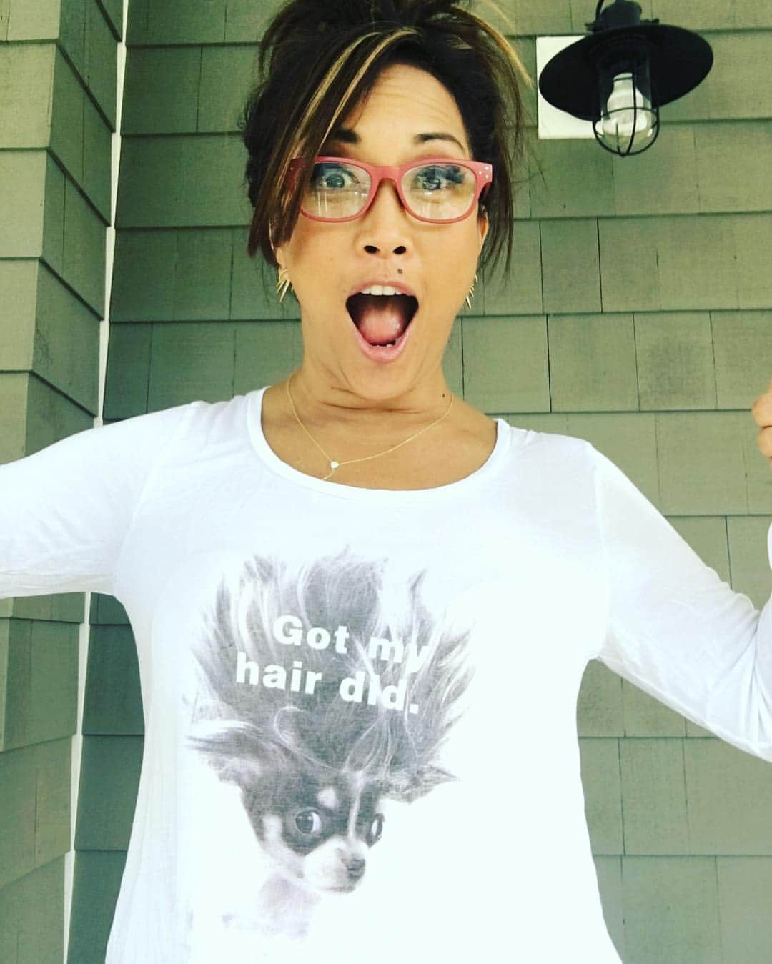 ダーティーハリウッドさんのインスタグラム写真 - (ダーティーハリウッドInstagram)「Happy friYay! Let's get our hair did today! - @carrieanninaba in one of the styles from @animalproj collection. #holidaygifts #animallovers #saveanimals #helpanimals #giftideas #presents」12月10日 4時30分 - dirteehollywood_official