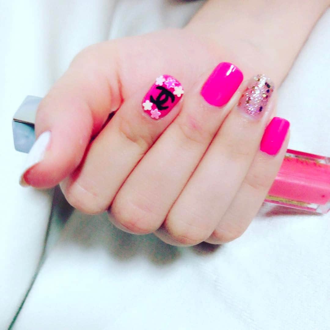 木原美悠のインスタグラム：「姉ちゃんにしてもらった!!!! まぁーまぁ上手いやん笑 あざーす😂👍」