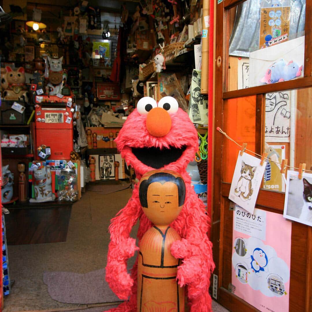 セサミストリートさんのインスタグラム写真 セサミストリートinstagram エルモのおともだちのこけしさん かわいいでしょ エルモ こけしさん おともだち かわいい女の子 エルモ Elmo セサミストリート Sesamestreet セサミ 1月7日 18時01分