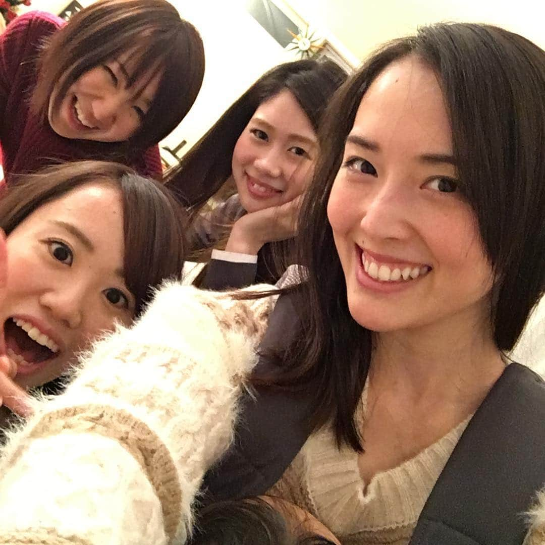 宇佐美蘭さんのインスタグラム写真 - (宇佐美蘭Instagram)「中学の同級生♡集まると、一気に学生時代に戻ったみたいにキャッキャとはしゃいでしまう👻こんな風に大人になってからも仲良くいられて嬉しいなぁ😊✨楽しい時間でした💞 #学生時代の友達 #同級生#友だち大事」1月7日 22時56分 - usamiran_official